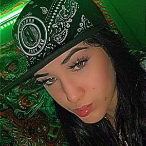 Meet your Posher, Alexia